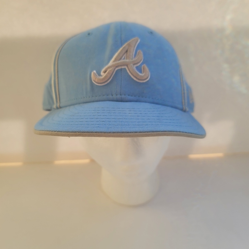 New Era Atlanta Braves Blue Fitted Hat size 7.5